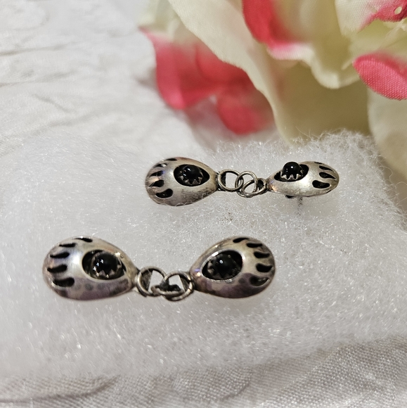 Handmade Onyx Sterling Bearpaw Earrings - Picture 3 of 5